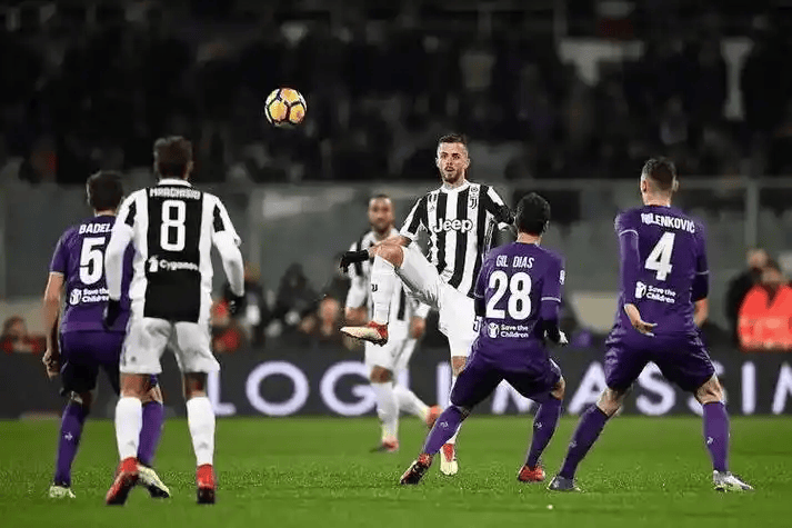 周二005焦点！意甲残阵对决：莱切主场破9战不胜魔咒？罗马8人伤停冲欧遇阻